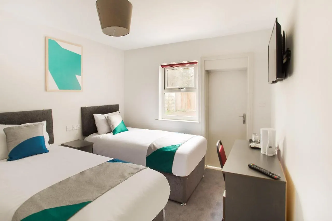 Civic Hotel Hounslow 3*,